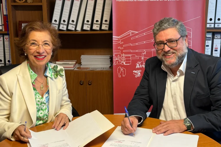 firma convenio caritas campo 1